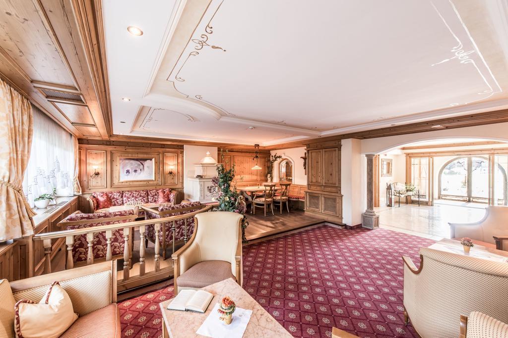 Hotel Riedl Kössen Buitenkant foto