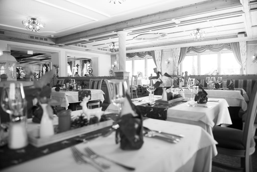 Hotel Riedl Kössen Buitenkant foto